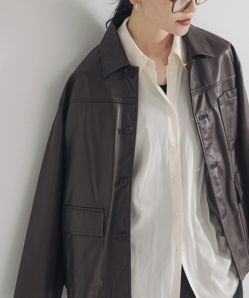 URBAN RESEARCH（アーバンリサーチ）の「レギュラーカラーシルキーシャツ（Tシャツ/カットソー・レディース・OFF/L.BEIGE・FREE）」の3枚目の写真