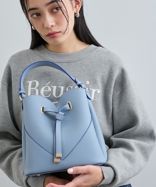 VIS（ビス）の「【累計3万点突破】【2WAY】ハートカットバッグ/追加（ショルダーバッグ・レディース・ブラック/キナリ/ピンク/ベージュ系/サックス/レッド/ピンク系/ブラウン系/ベージュ/ブルー系・F）」の8枚目の写真