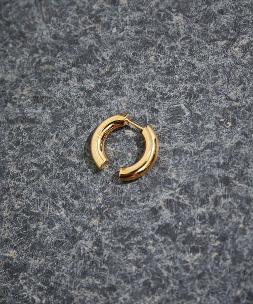 ADAM ET ROPE'（アダムエロペ）の「【公式サイト限定】【MARIA BLACK】Follow The Path Hoop 25 Gold HP（ピアス（片耳用）・レディース・ゴールド・F）」の10枚目の写真