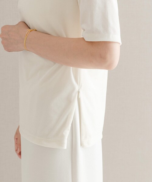 URBAN RESEARCH ROSSO（アーバンリサーチロッソ）の「シアーストレッチベロアカットソー（Tシャツ/カットソー・レディース・OFF/CH/LACQUER・FREE）」の15枚目の写真