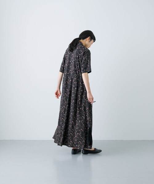 新品 かぐれ 25SS 小花柄プリントワンピース ブラック サイズ0*OD69 かぐれ（カグレ）の「小花柄プリントワンピース（ワンピース）」 - WEAR