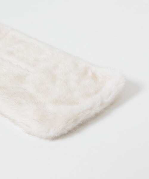 URBAN RESEARCH ROSSO（アーバンリサーチロッソ）の「THINK FUR　Mink Like Fur Tippet（マフラー・レディース・Ivory/Light Gray/Brown・Free）」の6枚目の写真