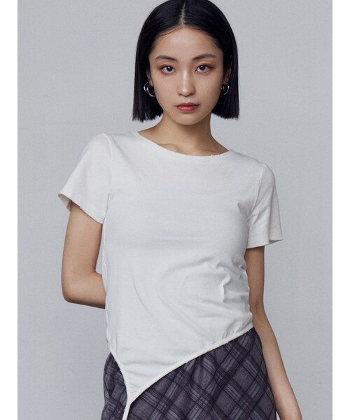 EMODA（エモダ）の「ハングストリングTシャツ（Tシャツ/カットソー・レディース・ホワイト/ブラック/ネイビー・F）」の2枚目の写真