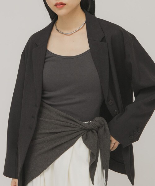 KBF(ケイビーエフ)の「フリルスリーブテーラードジャケット(テーラードジャケット・レディース・MOSS GRAY/CHARCOAL・One)」の18枚目の写真