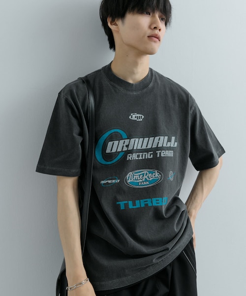 SENSE OF PLACE by URBAN RESEARCH(センスオブプレイスバイアーバンリサーチ)の「フェードロゴグラフィックTシャツ(5分袖)(Tシャツ/カットソー・メンズ・ROYAL BLUE/BLACK/YELLOW・M/L)」の1枚目の写真