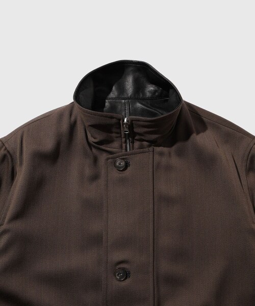 ADAM ET ROPE'（アダムエロペ）の「【AURALEE/オーラリー】REVERSIBLE WOOL TWISTED TWILL / SHEEP LEATHER HALF COAT（ダウンジャケット/コート・メンズ・ダークブラウン・3/4）」の4枚目の写真
