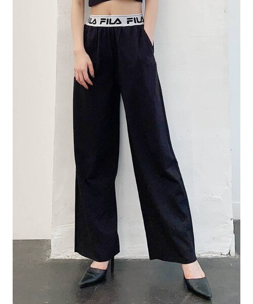 GYDA（ジェイダ）の「GYDA×FILA リラックスワイドパンツ（その他パンツ・レディース・ブラック/チャコールグレー/グレー・F）」の4枚目の写真