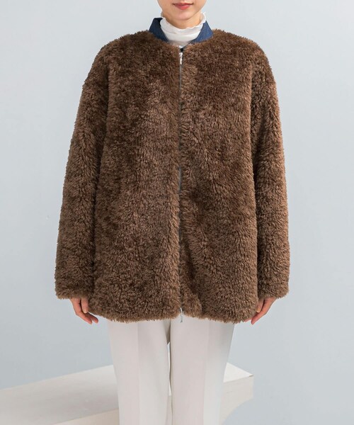 URBAN RESEARCH ROSSO（アーバンリサーチロッソ）の「『WEB/一部店舗限定』ノーカラーファーボアZIPブルゾン（ノーカラージャケット・レディース・BROWN/GREIGE・FREE）」の12枚目の写真