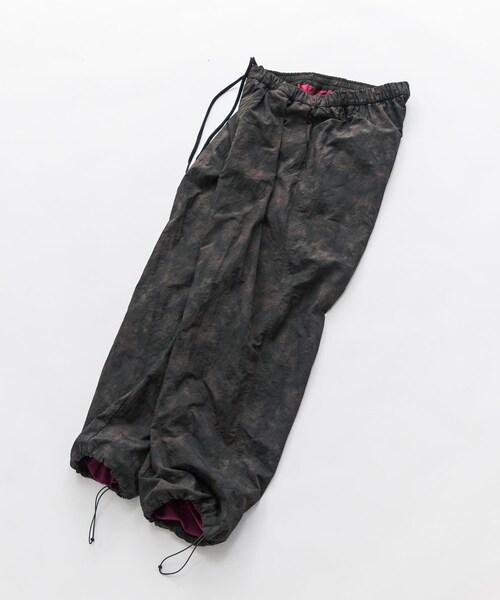 EKAL（エカル）の「『URTECH』ナイロンタッサーウォームトラウザー（その他パンツ・メンズ・グラファイト/レイクウッド/ブラウン・M/L）」の4枚目の写真