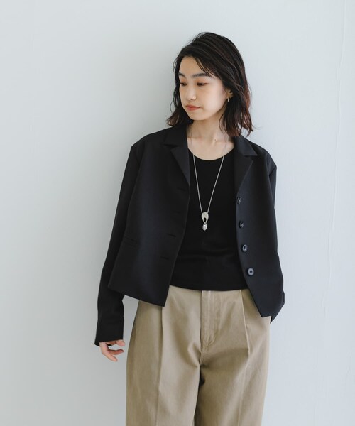 URBAN RESEARCH（アーバンリサーチ）の「new basic　ボックスショートジャケット（テーラードジャケット・レディース・BLACK/L.BEIGE・FREE）」の10枚目の写真