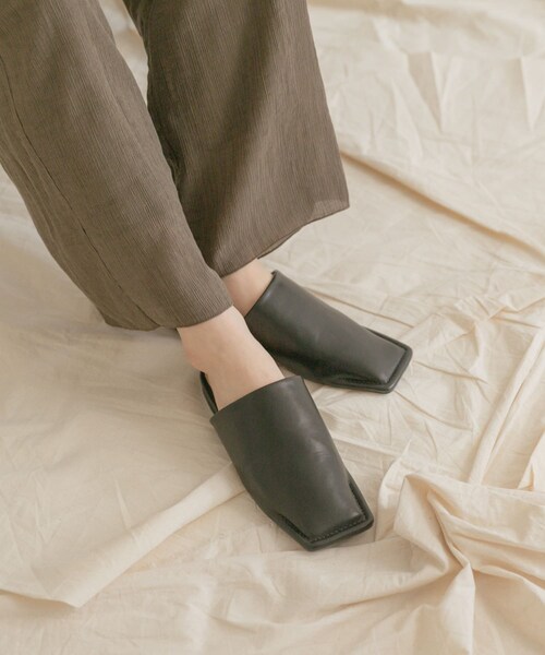 ITEMS URBANRESEARCH（アイテムズ アーバンリサーチ）の「スクエアサンダル（サンダル・レディース・BRN/BLK・S/M/L）」の4枚目の写真