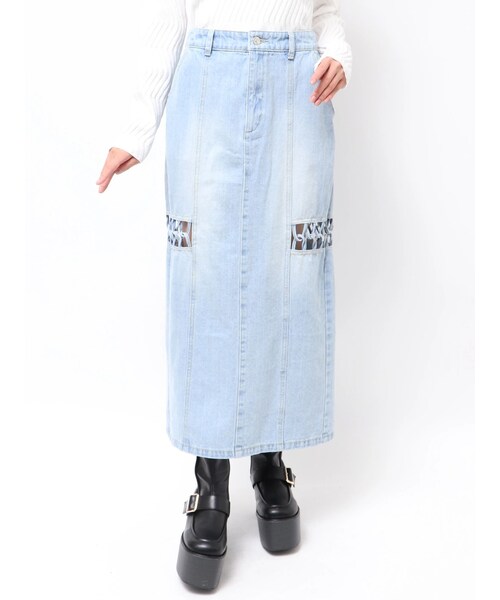 MURUA（ムルーア）の「ツイストレースアップデニムスカート（デニムスカート・レディース・ブラック/ブルー・1/2）」の6枚目の写真