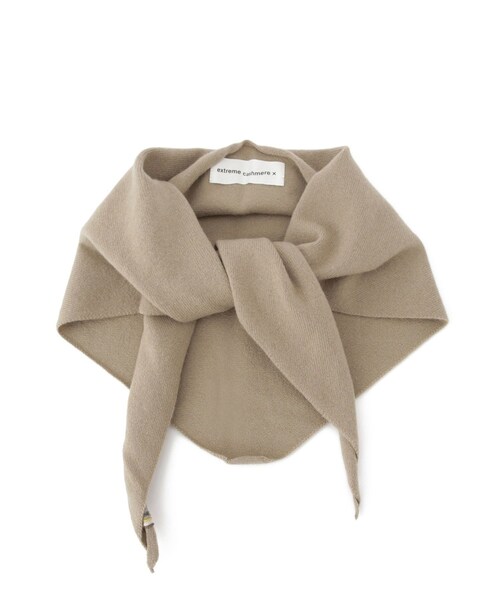 ADAM ET ROPE'(アダムエロペ)の「【J’aDoRe限定】【extreme cashmere(エクストリーム カシミア)】bandana(ストール/ショール・レディース・オフホワイト/ベージュ/カラシ・F)」の4枚目の写真