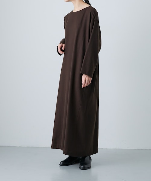 かぐれ(カグレ)の「WIRROW Botany wool dress(ワンピース・レディース・Mauve gray/Dark brown・1)」の1枚目の写真