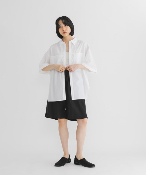 KBF(ケイビーエフ)の「ミニマルオーバーシャツ(シャツ/ブラウス・レディース・OFF/IVORY st/BLACK st/PINK・One)」の18枚目の写真