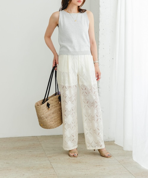 URBAN RESEARCH ROSSO（アーバンリサーチロッソ）の「F by ROSSO　ウォッシャブルミラノリブアメスリニット（ニット/セーター・レディース・BLACK/L/GRAY/BROWN/NAVY×OW・FREE）」の16枚目の写真