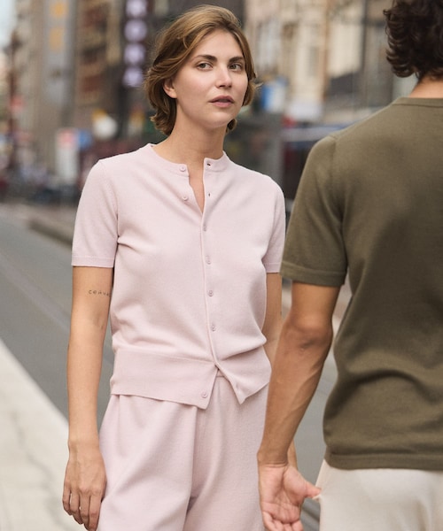 URBAN RESEARCH(アーバンリサーチ)の「Extreme Cashmere flyer(ニット/セーター・レディース・manicure/raven/desert/glass・-)」の4枚目の写真