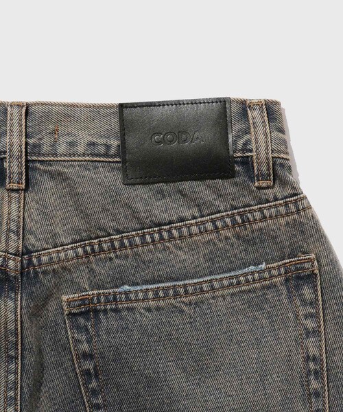 ADAM ET ROPE'（アダムエロペ）の「【CODA/コーダ】ACID WASHED DISTRESSED EXTENDED CUT FLARED JEANS（デニムパンツ・メンズ・ブルー系・0/1/2）」の11枚目の写真