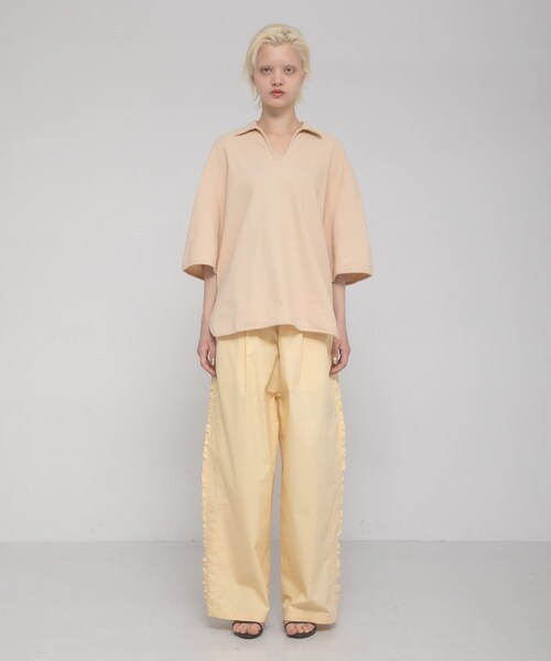 LAATO（ラート）の「open collared tee（Tシャツ/カットソー・レディース・クリーム/モス/スカイ・Free）」の7枚目の写真