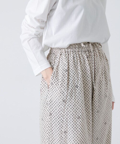 かぐれ（カグレ）の「maison de soil　BLOCK PRINT EASY PANTS（その他パンツ・レディース・LT BEIGE・2）」の13枚目の写真