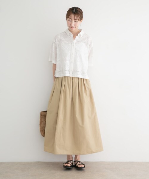 ITEMS URBANRESEARCH(アイテムズ アーバンリサーチ)の「ツヤタックボリュームスカート(スカート・レディース・BLK/BEG/KHK・Free)」の15枚目の写真