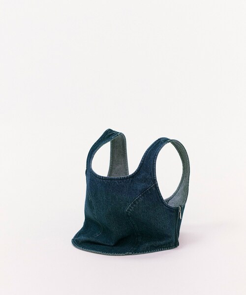 ADAM ET ROPE'（アダムエロペ）の「nagisax7xAER　CROPPED　DENIM　TOP（ベスト・レディース・ブルー系・F）」の17枚目の写真