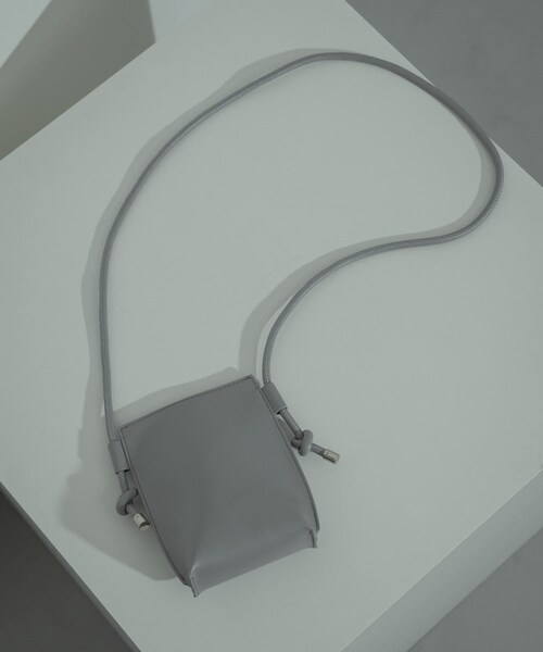 SENSE OF PLACE by URBAN RESEARCH(センスオブプレイスバイアーバンリサーチ)の「コードショルダーバッグ(ショルダーバッグ・メンズ・ORANGE/BLACK/GRAY/GREEN・one)」の2枚目の写真