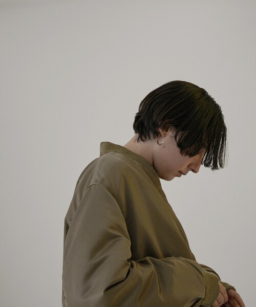 ADAM ET ROPE'（アダムエロペ）の「サイドジップミドルMA-1【撥