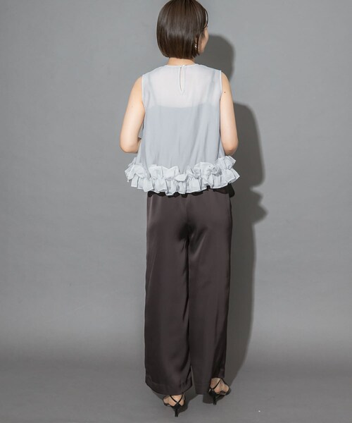 URBAN RESEARCH ROSSO（アーバンリサーチロッソ）の「フリルヘムブラウスセットアップ（つなぎ/オールインワン・レディース・OFF×BK/LBL×BR・Free）」の22枚目の写真