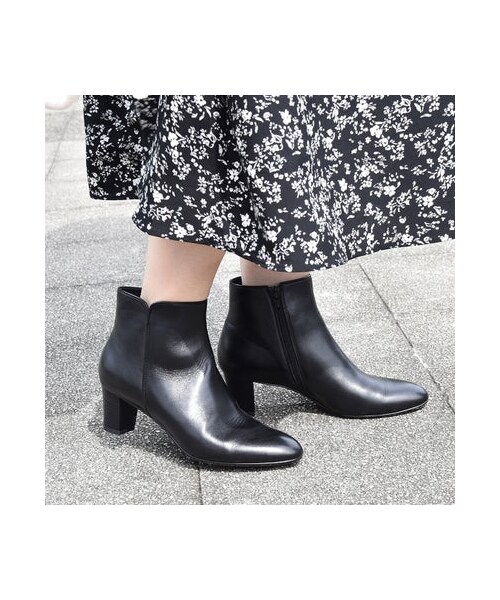 リズ ラフィーネ Riz raffinee サイドカットデザインショートブーツ