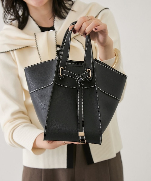 VIS(ビス)の「【復刻/J’aDoRe JUN ONLINE限定】フロントタイバッグ/マルチWAY(トートバッグ・レディース・ブラック/グレー系/ベージュ系・F)」の16枚目の写真