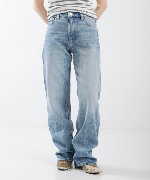 URBAN RESEARCH(アーバンリサーチ)の「Calvin Klein W.90s STRAIGHT SILVERSTONE(デニムパンツ・レディース・SCL BLUE・25/26)」の2枚目の写真