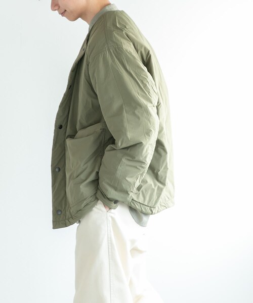 URBAN RESEARCH DOORS(アーバンリサーチドアーズ)の「FORK&SPOON リバーシブルノーカラーブルゾン(ブルゾン・メンズ・OLIVE/BLACK・4/5)」の20枚目の写真