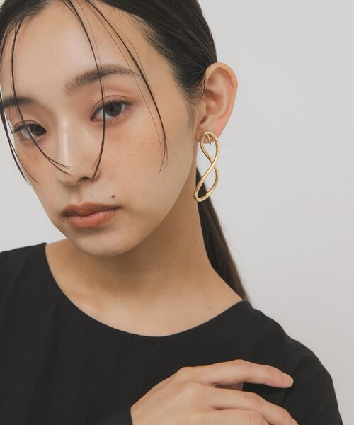 KBF（ケイビーエフ）の「デフォルメイヤリング（イヤリング・レディース・SILVER/GOLD・One）」の11枚目の写真