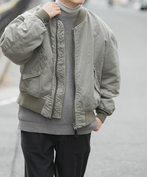 ITEMS URBANRESEARCH(アイテムズ アーバンリサーチ)の「ピグメントダイ オーバーサイズMA-1(MA-1・メンズ・KHAKI/GREIGE/GRAY・M/L)」の18枚目の写真