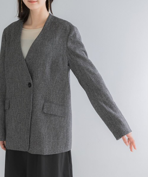 URBAN RESEARCH ROSSO（アーバンリサーチロッソ）の「シルクネップVネックジャケット（ノーカラージャケット・レディース・BLACK/BROWN・36/38）」の14枚目の写真