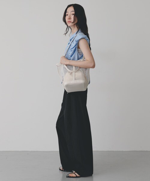 SENSE OF PLACE by URBAN RESEARCH（センスオブプレイスバイアーバンリサーチ）の「2WAYハンドルメッシュバッグ（トートバッグ・レディース・IVORY/BLACK・One）」の7枚目の写真