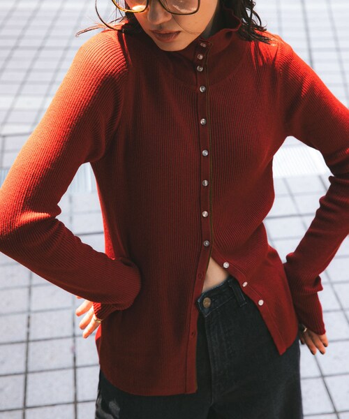 URBAN RESEARCH（アーバンリサーチ）の「『UR TECH』2WAYリブニット（ニット/セーター・レディース・OFF/BRICK/GREEN・FREE）」の3枚目の写真