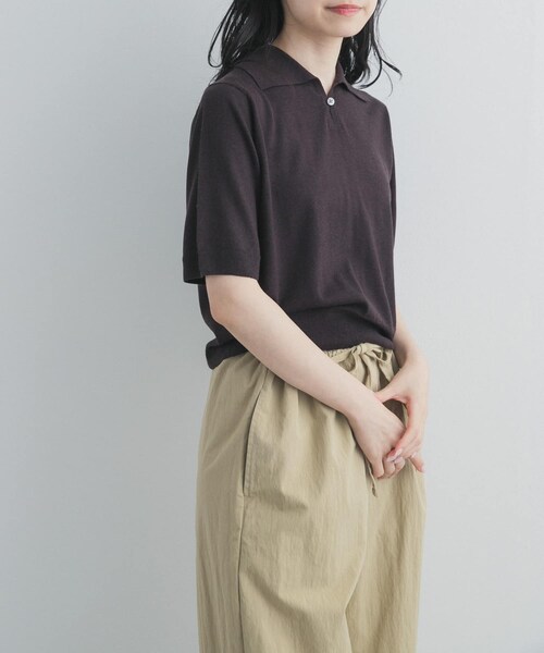 URBAN RESEARCH DOORS(アーバンリサーチドアーズ)の「FUJI SILKCASHMERE SKIPPERPOLO(ニット/セーター・レディース・BROWN/BEIGE/OFF WHITE・2)」の7枚目の写真