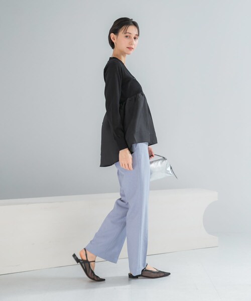 URBAN RESEARCH ROSSO（アーバンリサーチロッソ）の「『WEB限定』ドッキングペプラムカーディガン（ニット/セーター・レディース・SAX/BLACK/MUSCAT/WHITE・Free）」の17枚目の写真