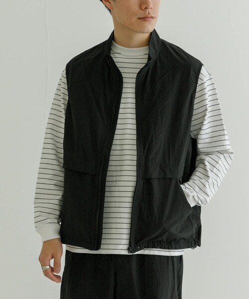 URBAN RESEARCH(アーバンリサーチ)の「『UR TECH』ナイロンベスト(テーラードジャケット・メンズ・BLACK/BLUE/GRAY・M/L)」の12枚目の写真