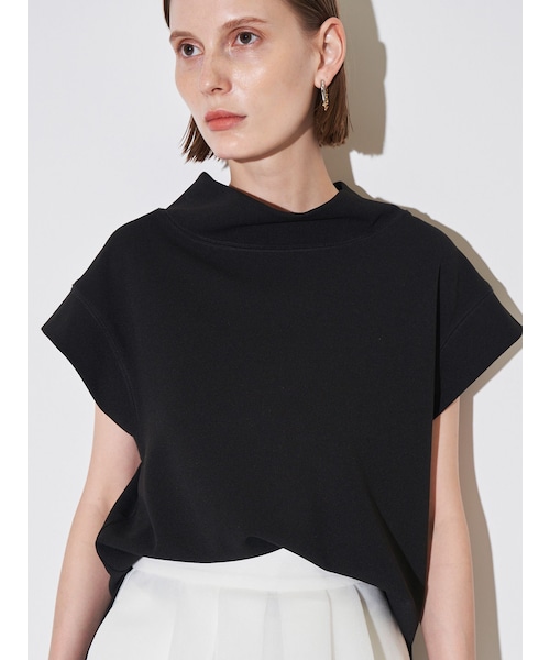 ELENDEEK（エレンディーク）の「OFF NECK CS（Tシャツ/カットソー・レディース・オフホワイト/ブラック/ブラウン・F）」の6枚目の写真