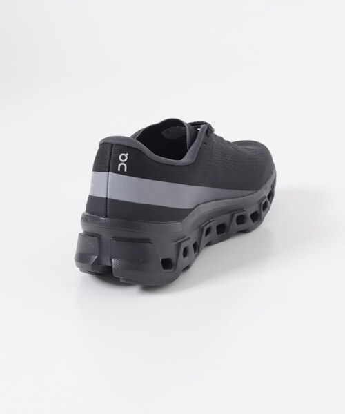 URBAN RESEARCH DOORS（アーバンリサーチドアーズ）の「On　CLOUDMONSTER 1（スニーカー・メンズ・BLACK/MIDNIGHT・26/26.5/27/27.5/28/28.5/29/30）」の6枚目の写真