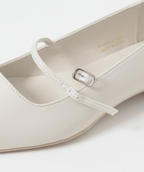 SENSE OF PLACE by URBAN RESEARCH（センスオブプレイスバイアーバンリサーチ）の「『抗菌』ポインテッドフラットパンプス（パンプス・レディース・BLACK/IVORY・S/M/L）」の11枚目の写真