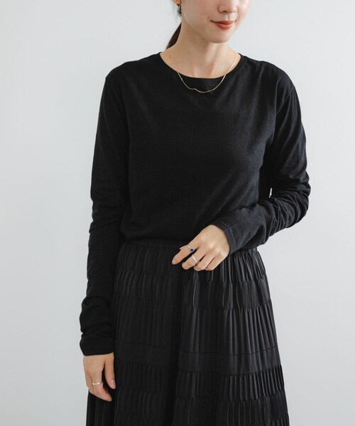 URBAN RESEARCH(アーバンリサーチ)の「ウールコットンロングスリーブカットソー(Tシャツ/カットソー・レディース・OFF WHITE/CHERRY RED/BLACK/BORDER・Free)」の3枚目の写真