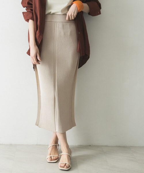 TAN　GLOSSY SKIRT
