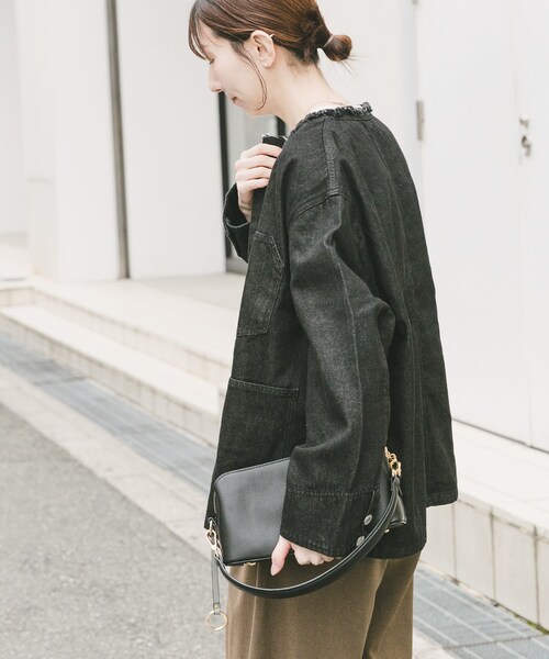 ITEMS URBANRESEARCH（アイテムズ アーバンリサーチ）の「デニムオーバーノーカラージャケット（デニムジャケット・レディース・BLU/GRY/BLK・Free）」の7枚目の写真