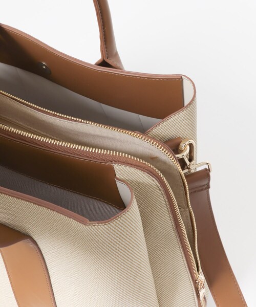 RODE SKO（ロデスコ）の「『別注』AJUGA×RODESKO　ロゴリボン付ビッグトート（トートバッグ・レディース・IVORYxBLK/OFFxCAMEL・One）」の11枚目の写真