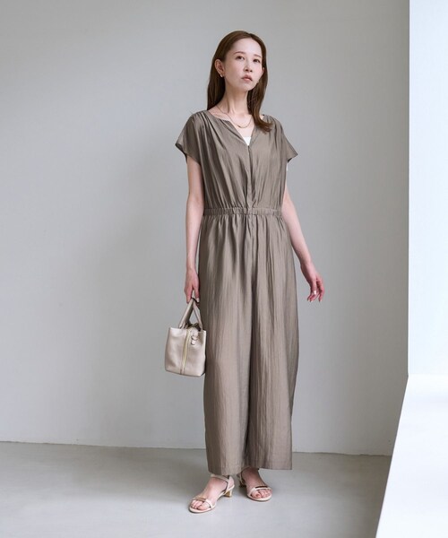 ROPE' PICNIC（ロペピクニック）の「【一部店舗限定】【emur/エミュール】梨地オールインワン（つなぎ/オールインワン・レディース・ブラック/グレー・F）」の12枚目の写真