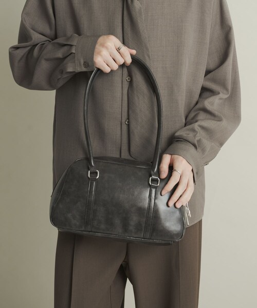 SENSE OF PLACE by URBAN RESEARCH（センスオブプレイスバイアーバンリサーチ）の「ロングハンドルボストンバッグ（ボストンバッグ・メンズ・BLACK/CHARCOAL/SILVER・one）」の7枚目の写真